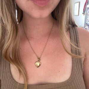 Gold heart necklace